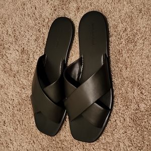 Banana Republic brown crossover slide
